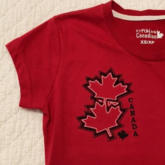 Canada Tshirt New with tags - Picture 2 of 7